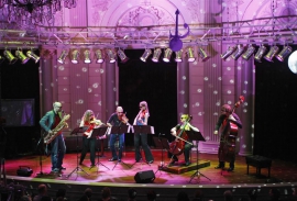 College-Club & Tracks